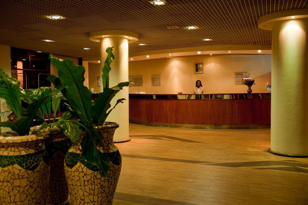 Marasa Umubano Hotel Kigali Bagian luar foto