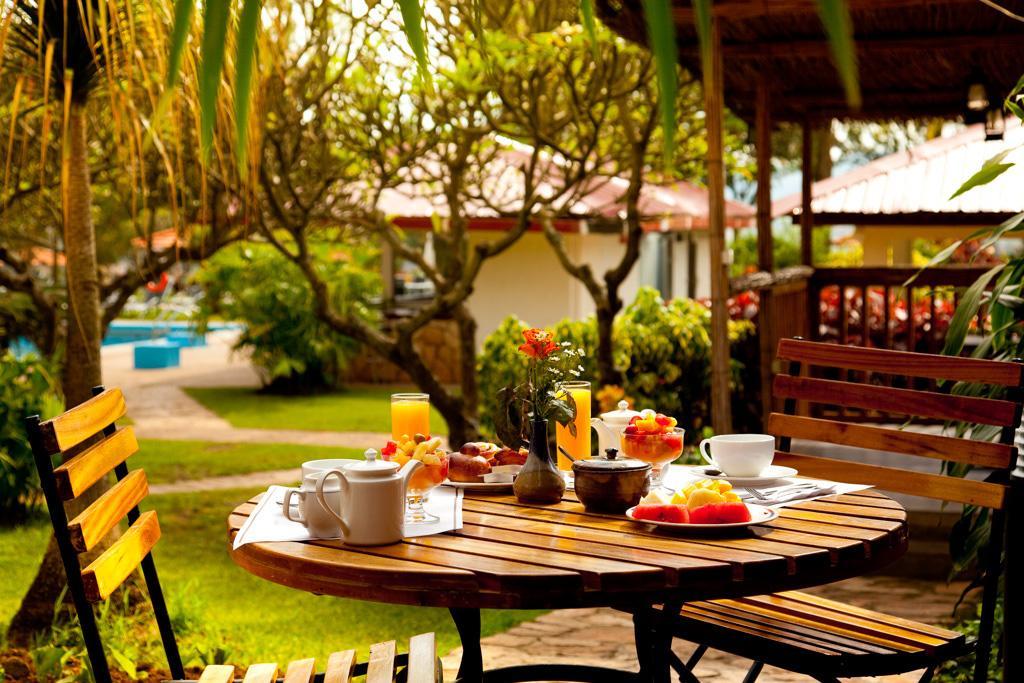 Marasa Umubano Hotel Kigali Bagian luar foto